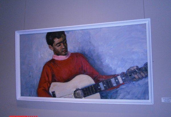 В Баку открылась выставка работ Таги Тагиева: Его имя золотыми буквами вписано в историю изобразительного искусства (фото)